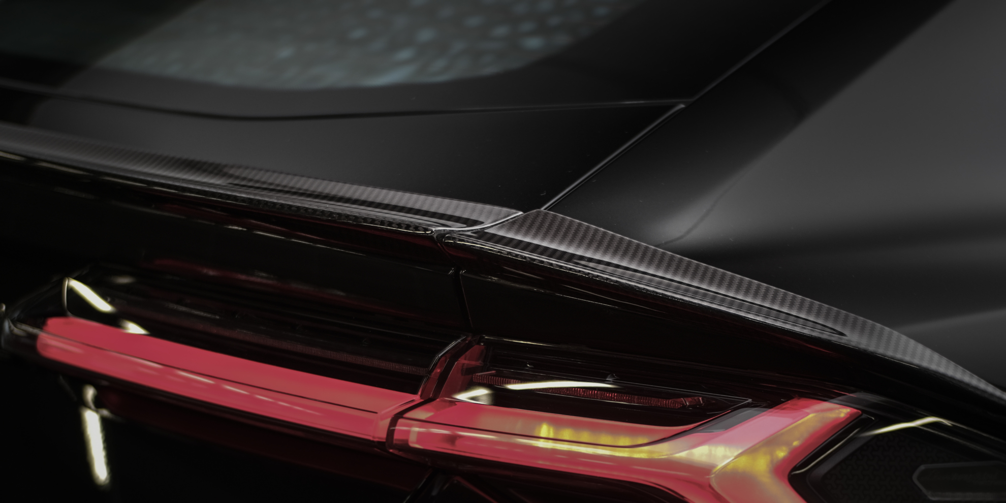 Lamborghini Urus NOVITEC Esteso• WideBody-Kit • 23“-Schmiedefelgen • Sichtcarbon-Veredelungen • Leistungssteigerung • Sportabgasanlage • Fahrwerkstieferlegung